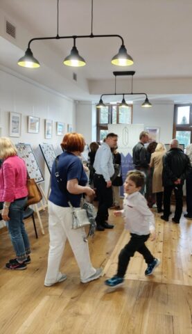 "Barwa i blask" - galeria wernisażu wystawy